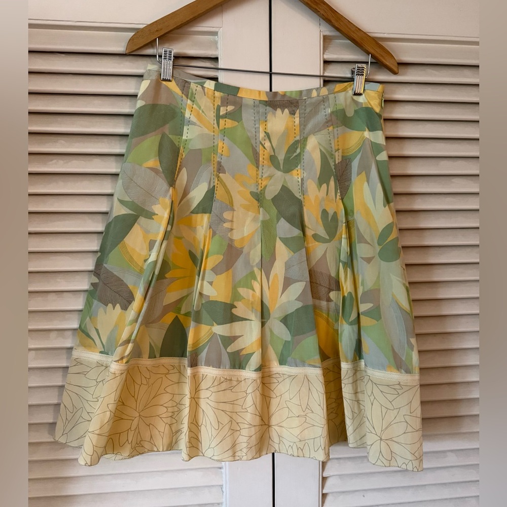 MINT COND SIGRID OLSEN SILK/COTTON FLORAL EMBROIDERED SKIRT SIZE 10, ORIG $175